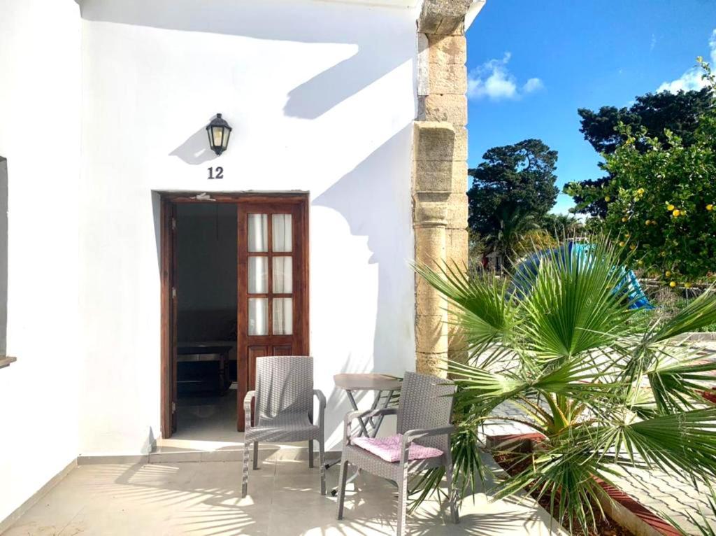 Villa Lembos Hotel Karpaz Rizokarpaso Exteriör bild