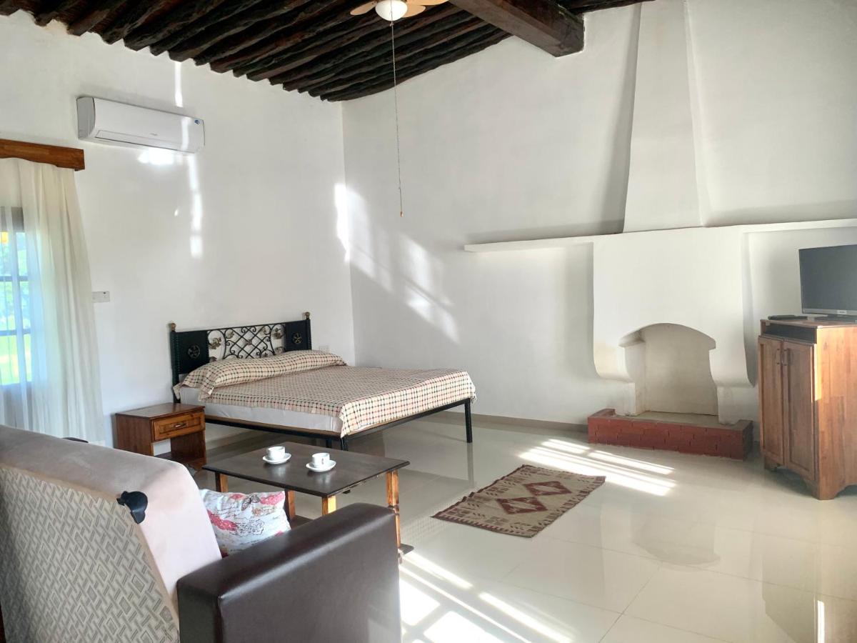Villa Lembos Hotel Karpaz Rizokarpaso Exteriör bild
